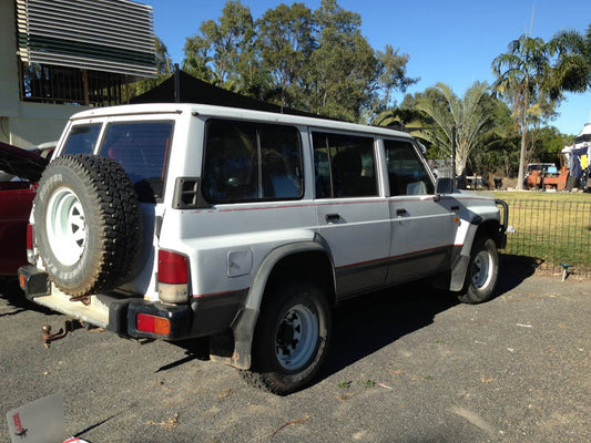 Nissan Patrol 10 Year Old Full Air Suspension & Still Going Strong – Airbag Man Kit OA4512